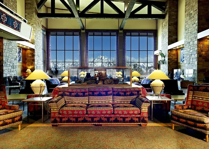 Lodge Jackson Lake
